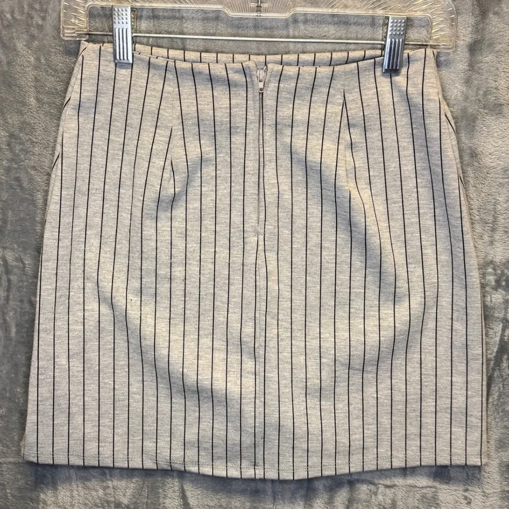 2131 | Altar'd State Pinstripe Stretch Mini Skirt Grey Women Size S